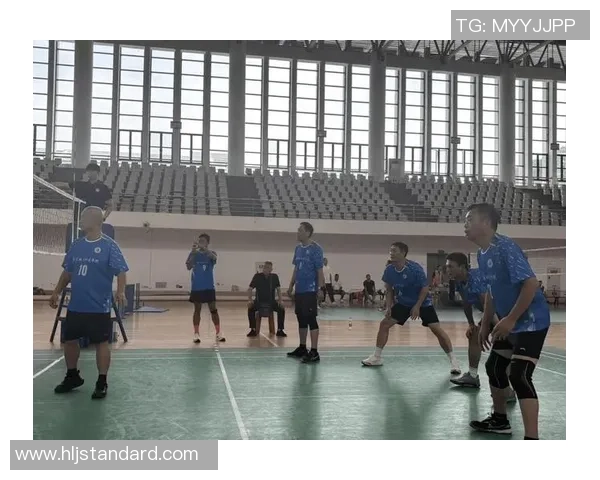 重庆排球队的奋斗历程与奥运梦想的追逐之路